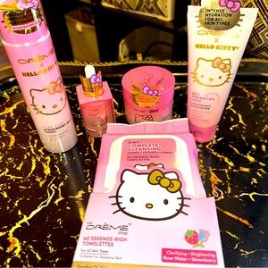 Crème X Hello Kitty skincare set! 🐱